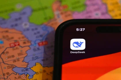 DeepSeek reaches No. 1 on US Play Store