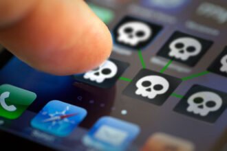 iOS App Store apps with screenshot-reading malware found for the first time